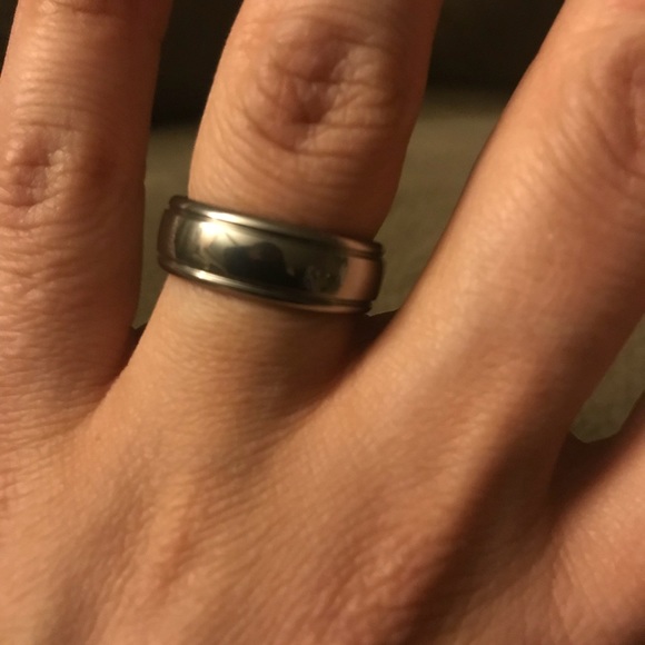 Tungsten ring size 7. - Picture 2 of 5
